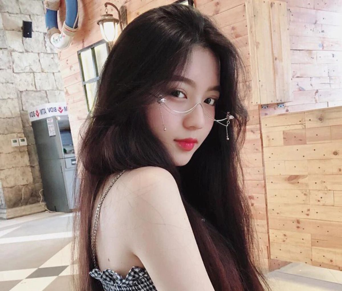 Chị Mỹ Linh